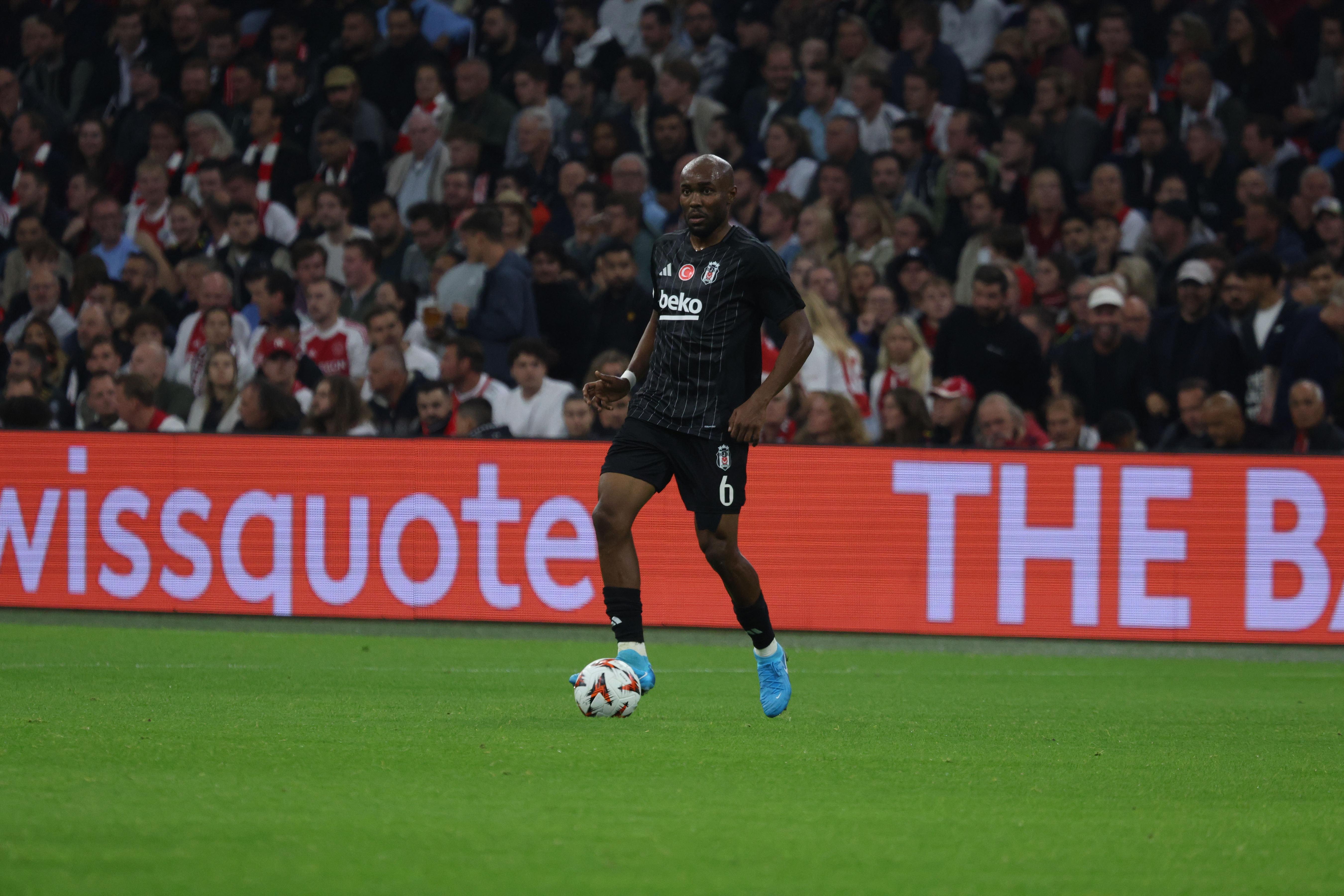 Beşiktaş resmen açıkladı! Yıldız oyuncunun sözleşmesi feshedildi...