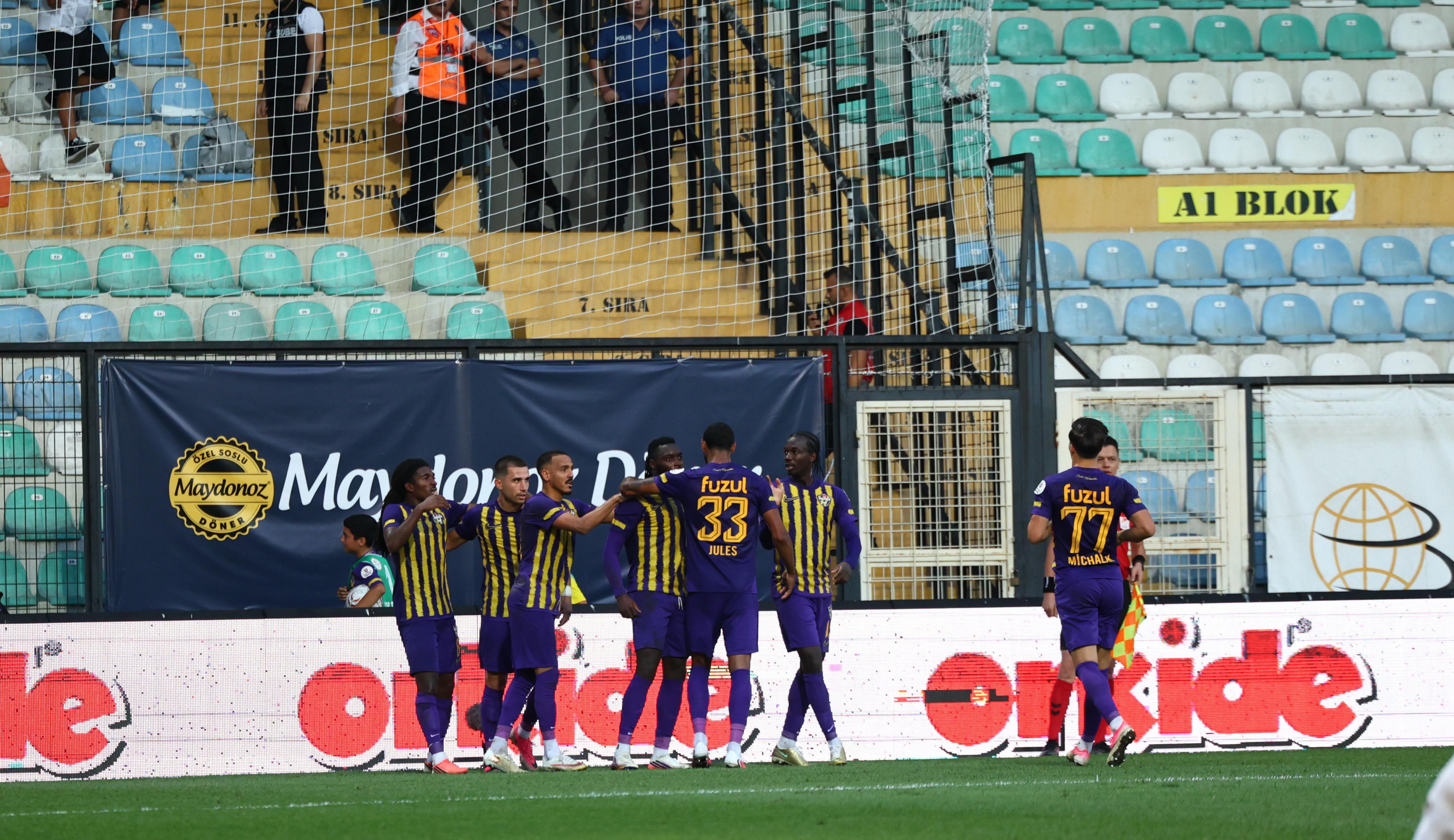 Eyüpspor son dakikada bulduğu golle Alanyaspor'u mağlup etti