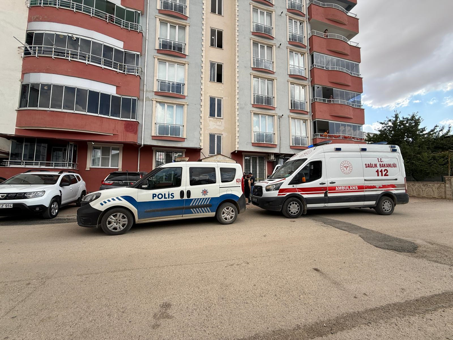 Bir ay önce boşanmışlardı! Eski eşini öldürüp aynı silahla intihar etti