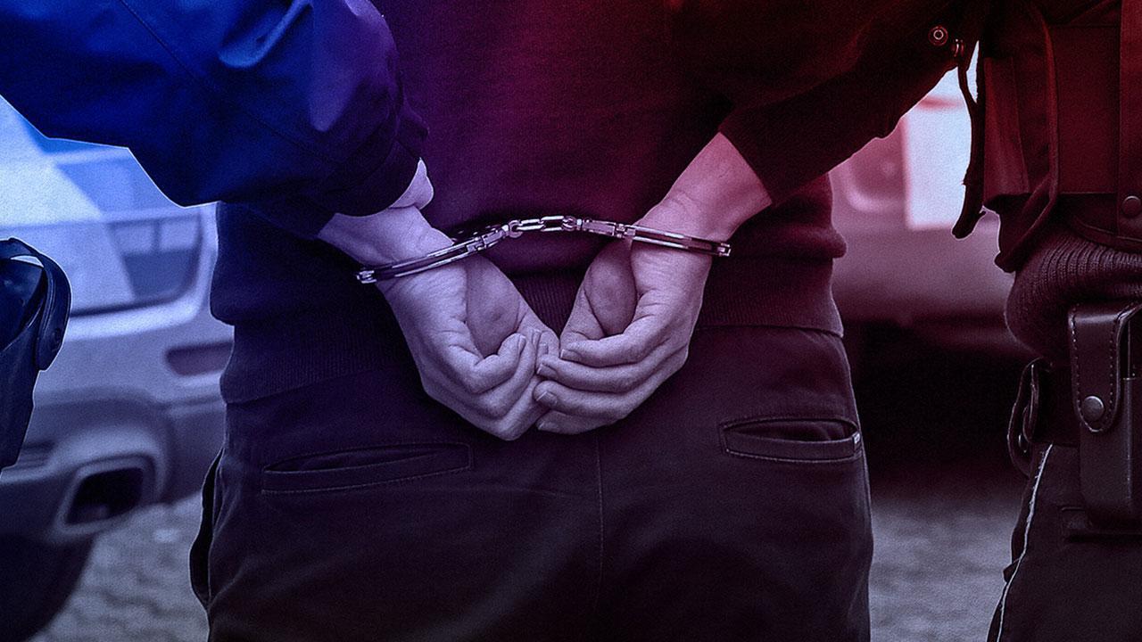 Pes dedirten olay: Çocukların kavgasında tabancasını çekti