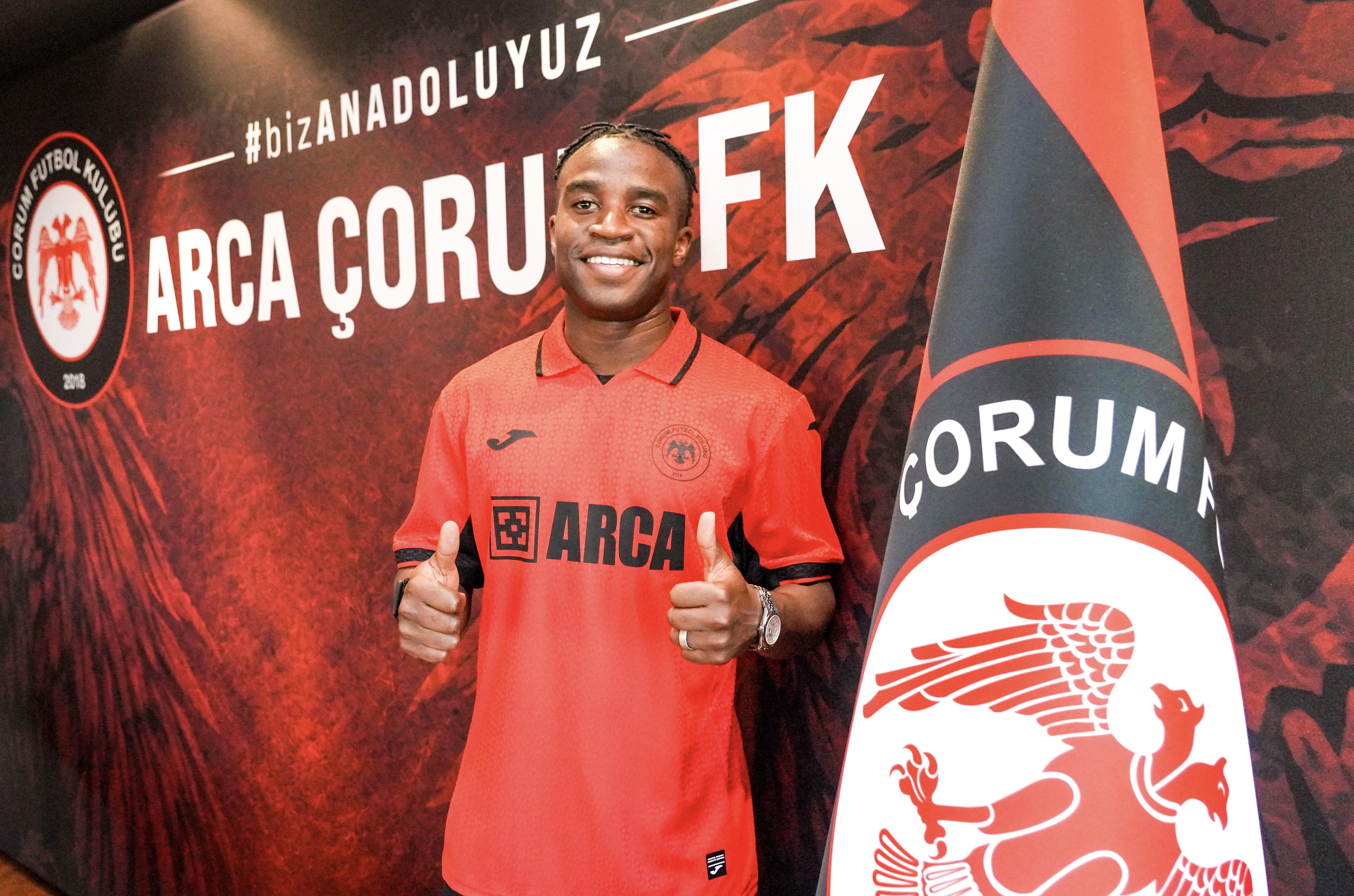 Çorum FK'dan ses getiren transfer! Moukoko imzayı attı
