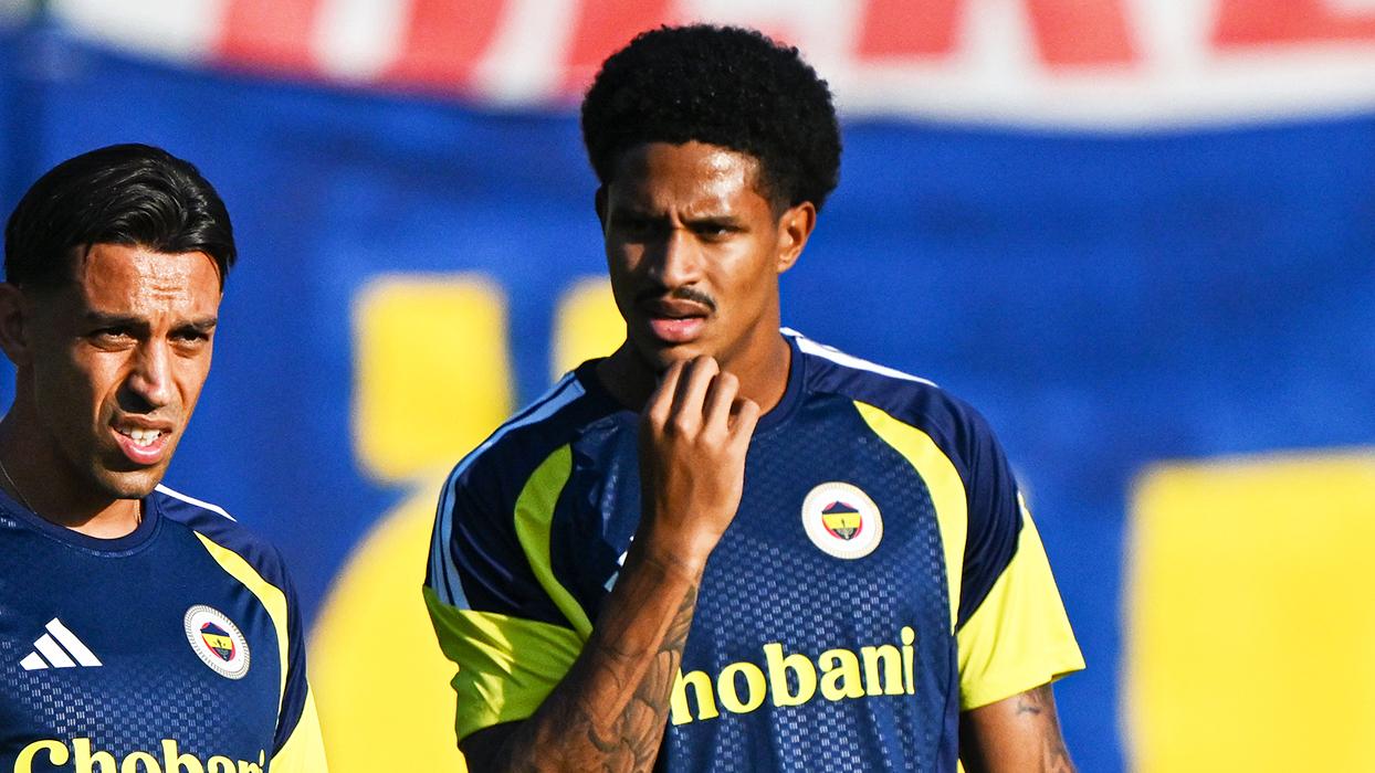 Fenerbahçe'den Jayden Oosterwolde açıklaması: Ameliyat edildi