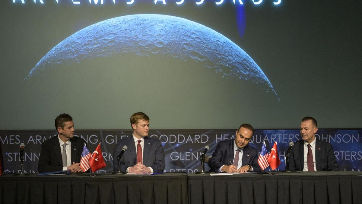 NASA'nın merkezinde tarihi imza! Türkiye uzay yolculuğunda yeni bir döneme giriyor