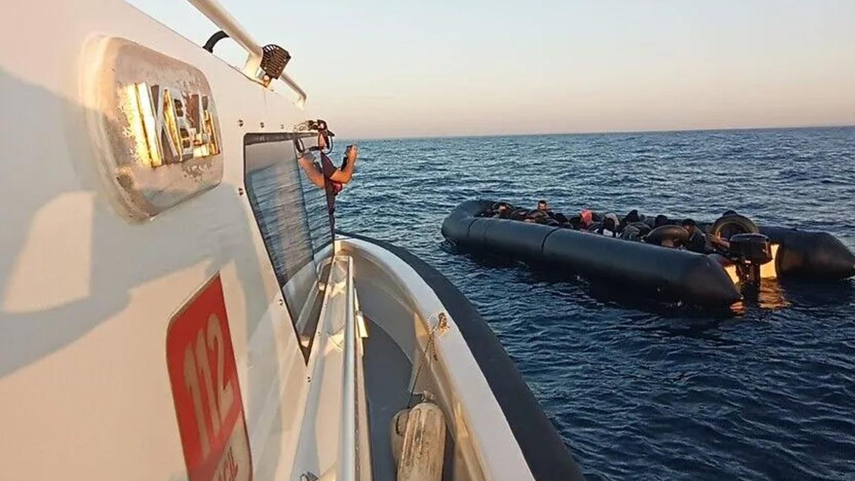 Sahil Güvenlik'ten düzensiz göçe büyük darbe! 2024'ten bu yana rakamlar geriledi