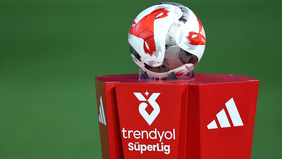 TFF, Süper Lig'in 5. ve 6 hafta programını duyurdu! İşte Trabzonspor-Galatasaray derbisinin saati
