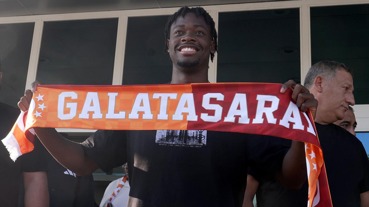 Chadaille Bitshiabu, Galatasaray'da! Sezon sonuna kadar kiralandı