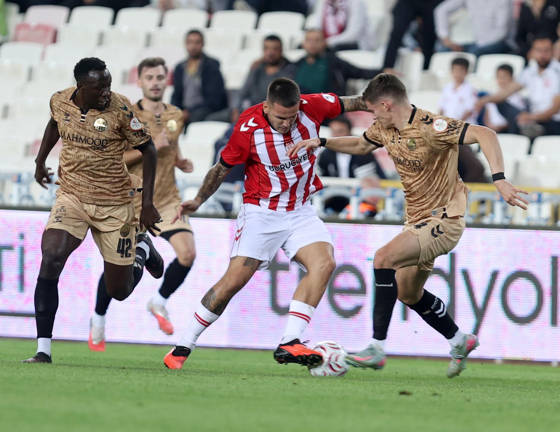 Sivasspor ile Mardin 1969 Spor yenişemedi