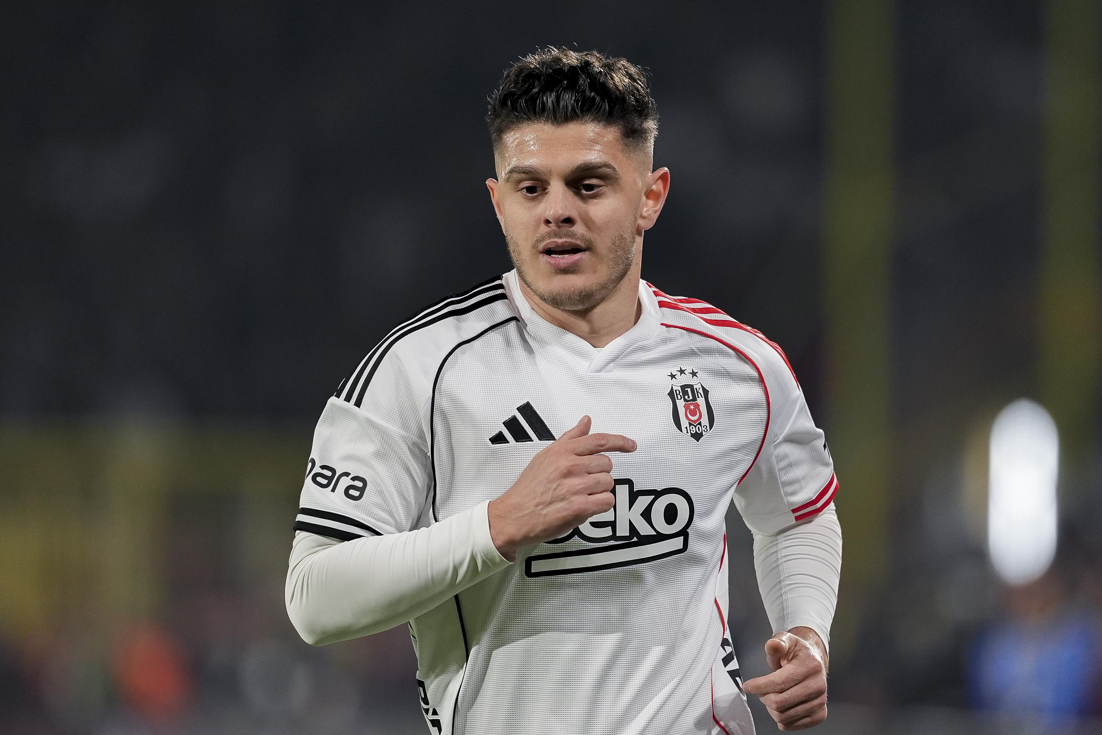 Beşiktaş'ta Rashica krizi: Menajerinden fesih açıklaması!