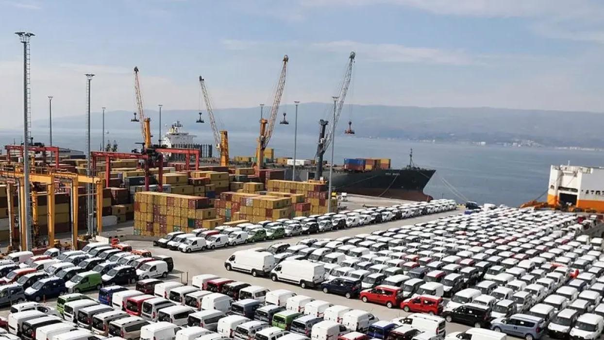 Otomotiv ihracatta zirveye çıktı! Ağustos ayında 2,79 milyar dolarlık rekor gelir