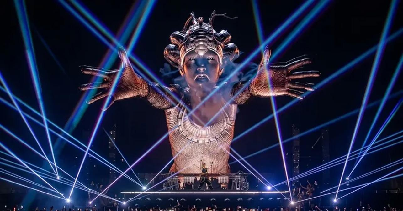 'Sanat' kılıflı satanizm şovuna geçit yok! İstanbu…