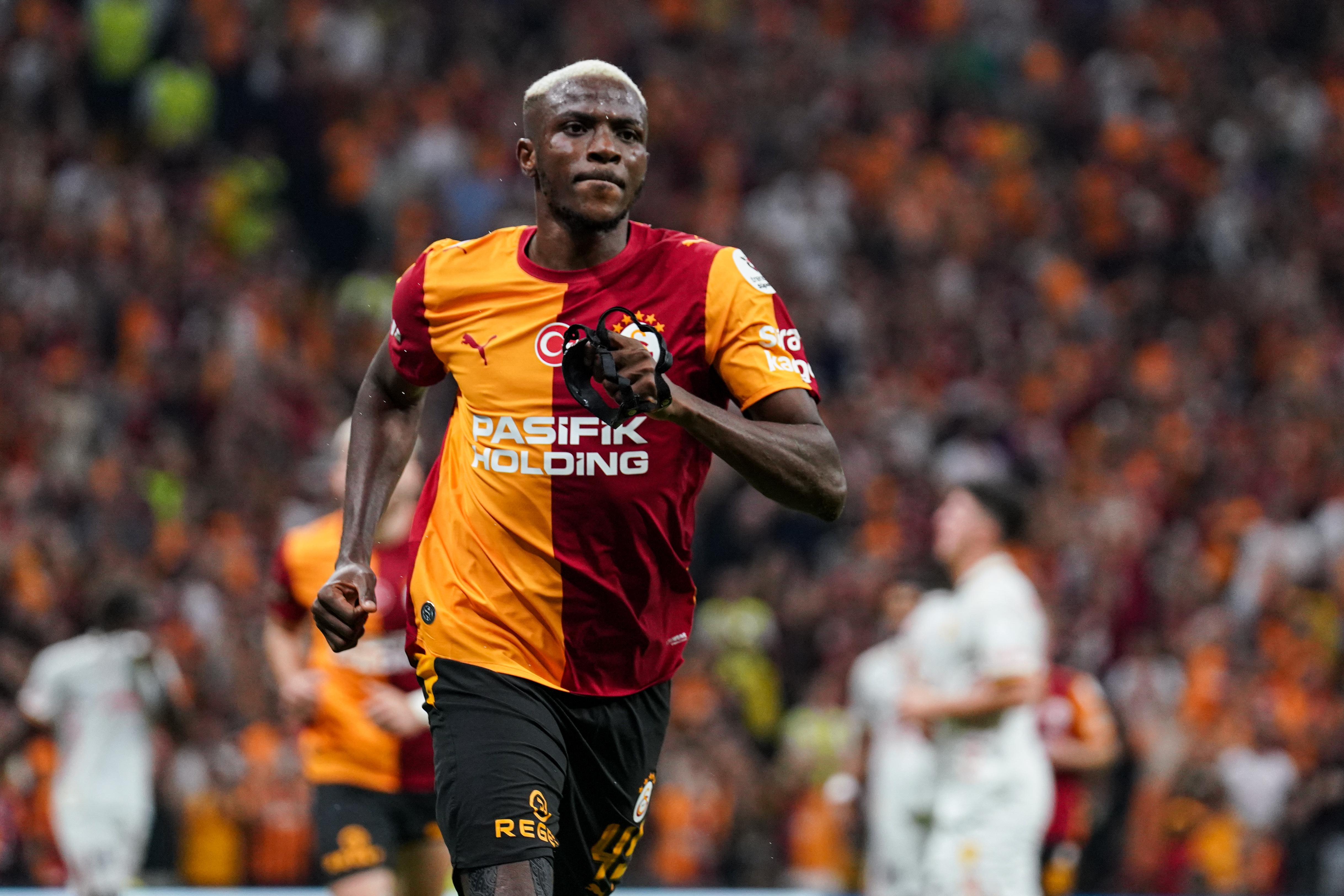 Galatasaray'a kötü haber... Victor Osimhen sakatlandı!