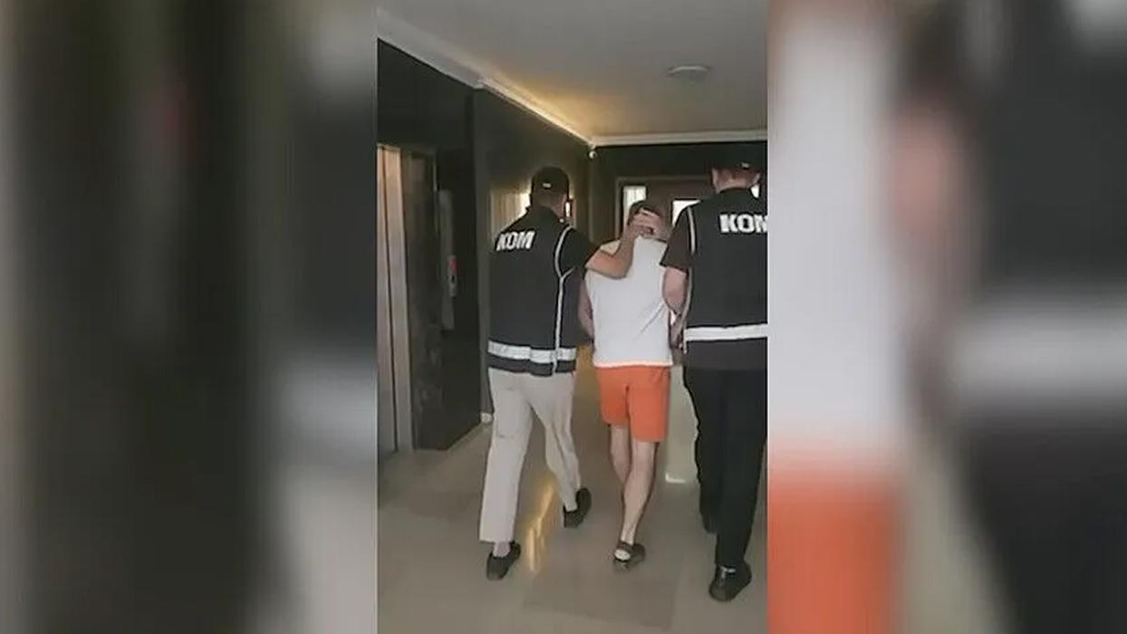 Antalya'da kırmızı bültenli suçluya operasyon
