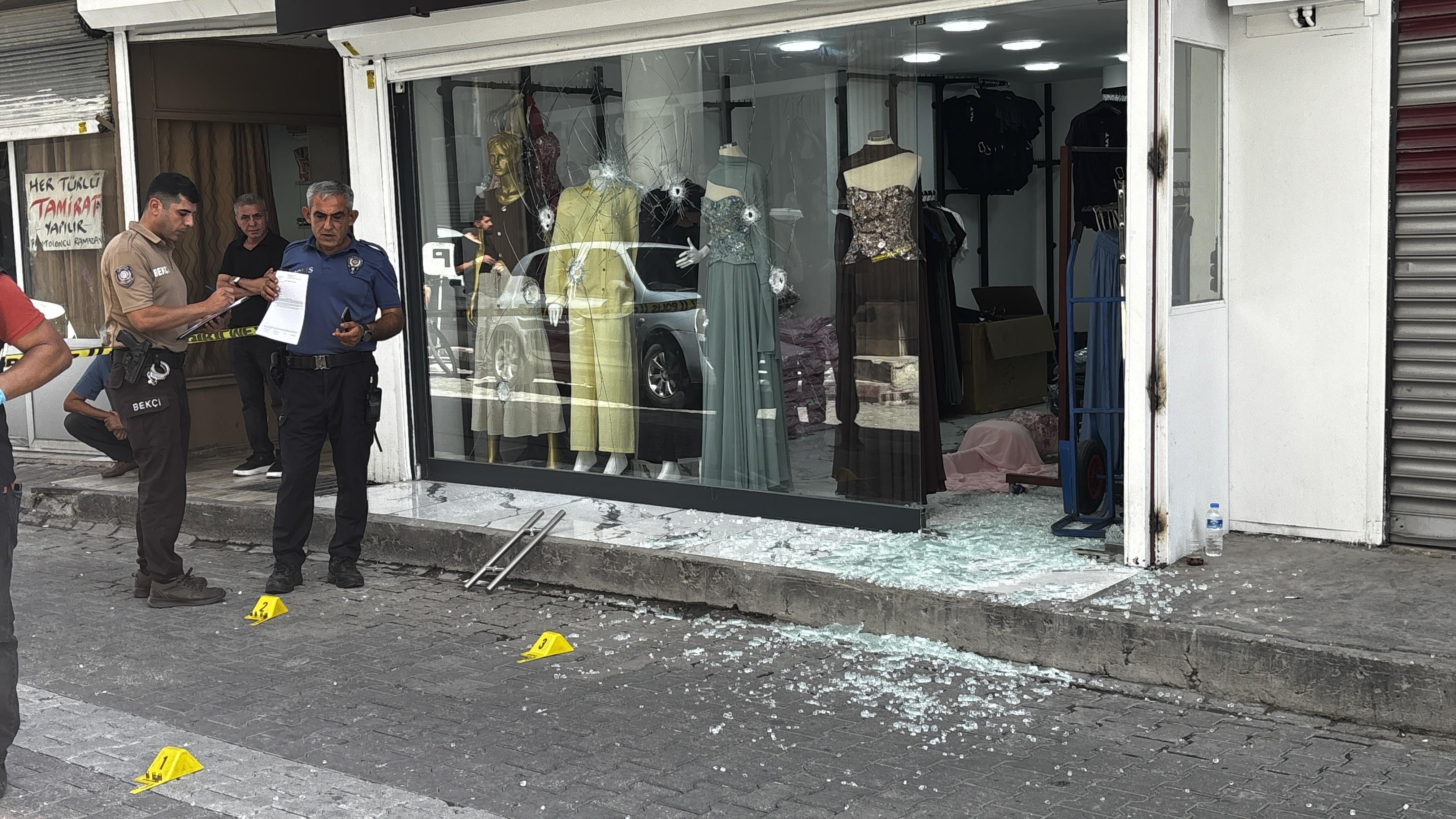 İş yerine kurşun yağmuru! Silah sesleri sokağı inletti