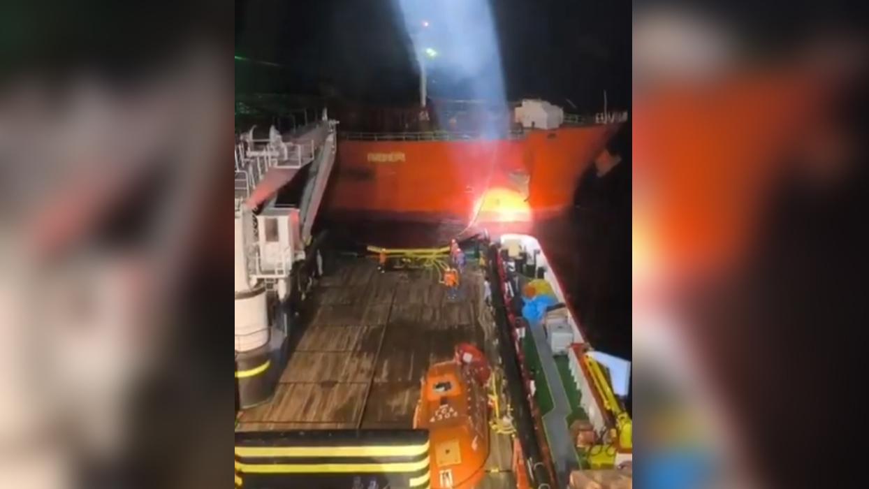 Makine arızası yapan tankerin imdadına Sahil Güvenlik yetişti