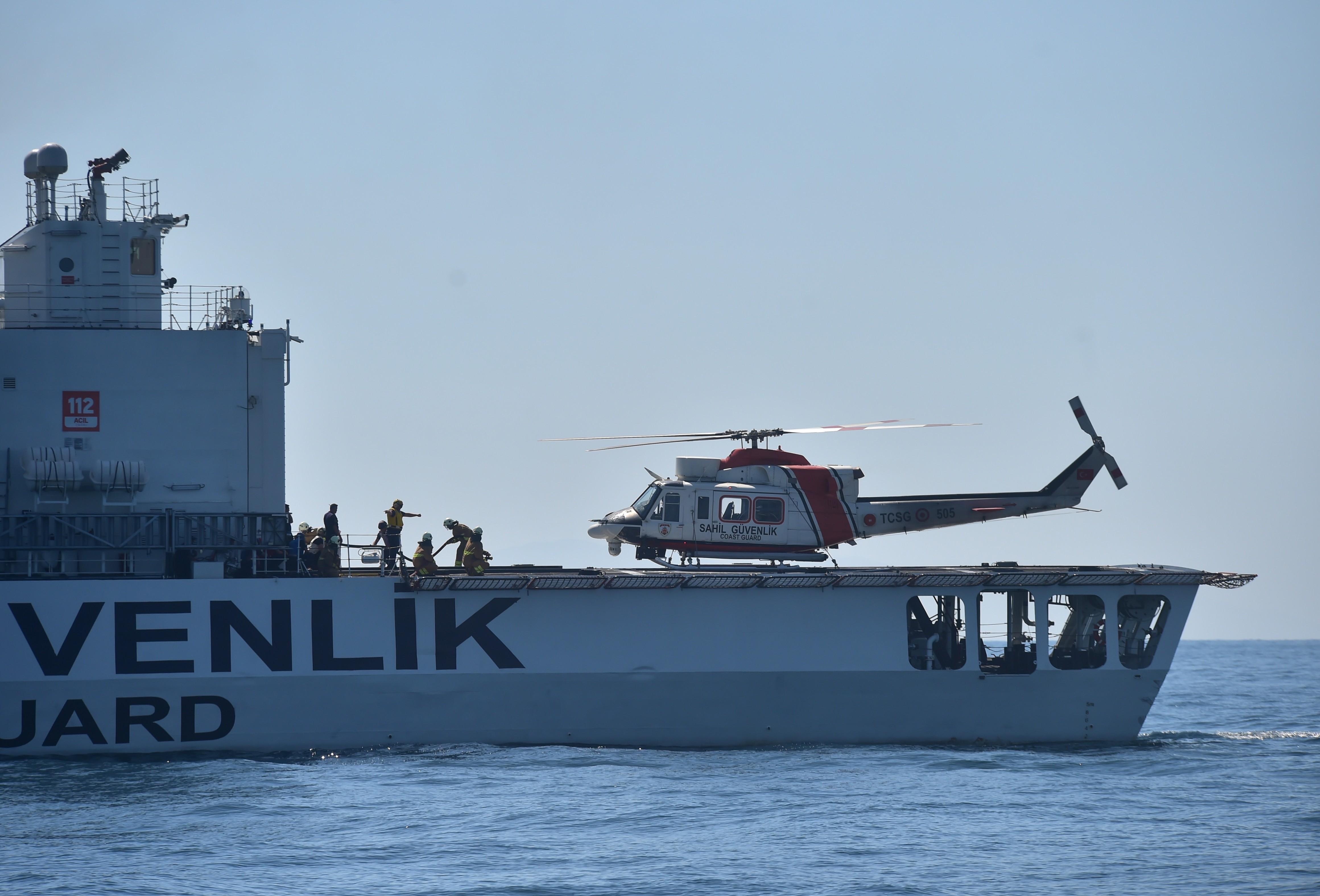 Silivri'de batan geminin kayıp mürettebatı 4 gündür aranıyor