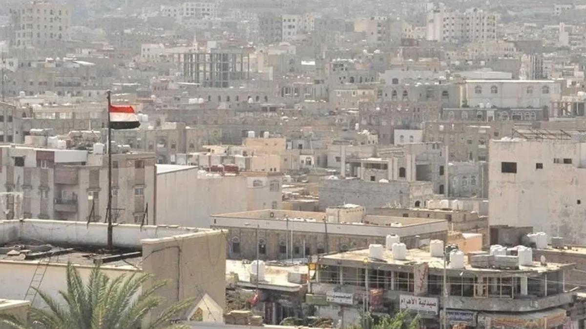Yemen'de Husilerden sivillere füze saldırısı: Ölü ve yaralılar var