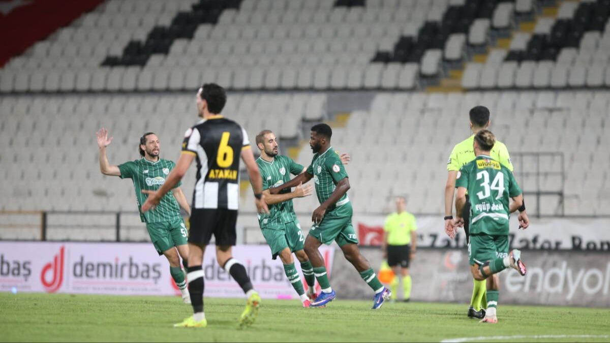 Iheanacho atıyor, Bursaspor kazanıyor! Son dakikada 3 puanı getirdi...