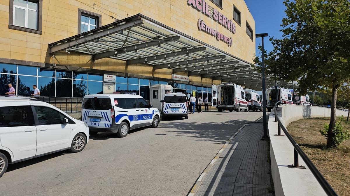 Kavgay� ay�rmak isterken can�ndan oldu! Gen� t�fekle vuruldu