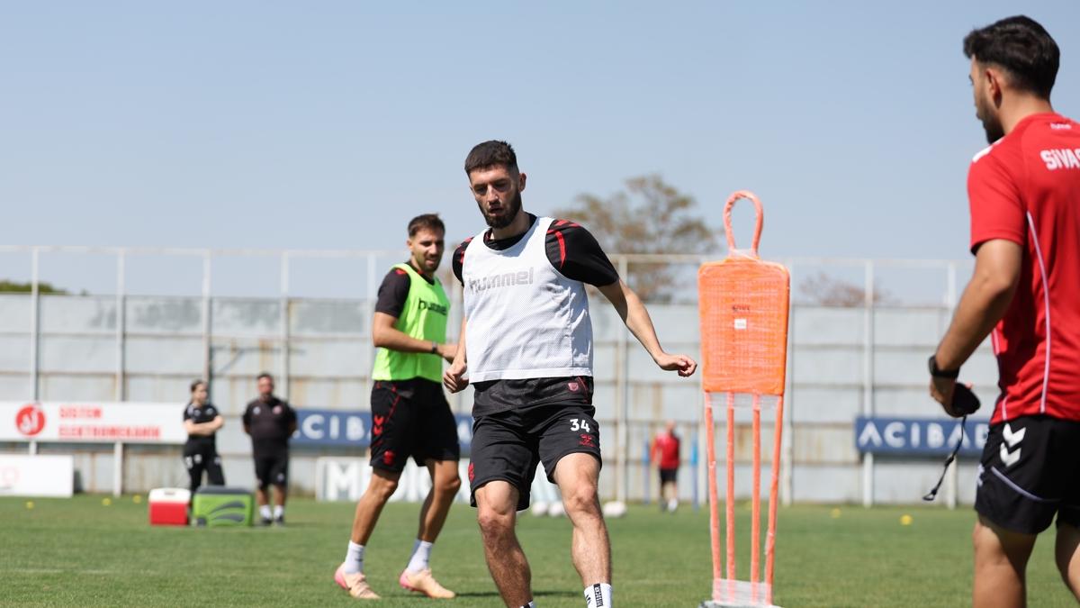 Sivasspor, Ankara Ke�i�reng�c� ma��na haz�rlan�yor
