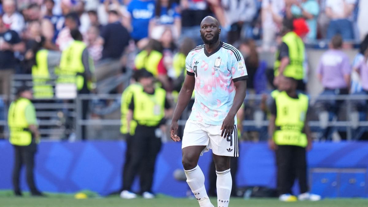 Belçika'da Van Bommel dönemi! İlk idmanda Lukaku detayı | STAR