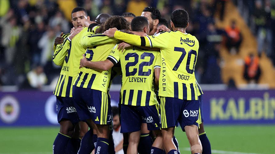 3 puanı 3 golle aldı                                                        F.Bahçe derbi öncesi hata yapmadı!