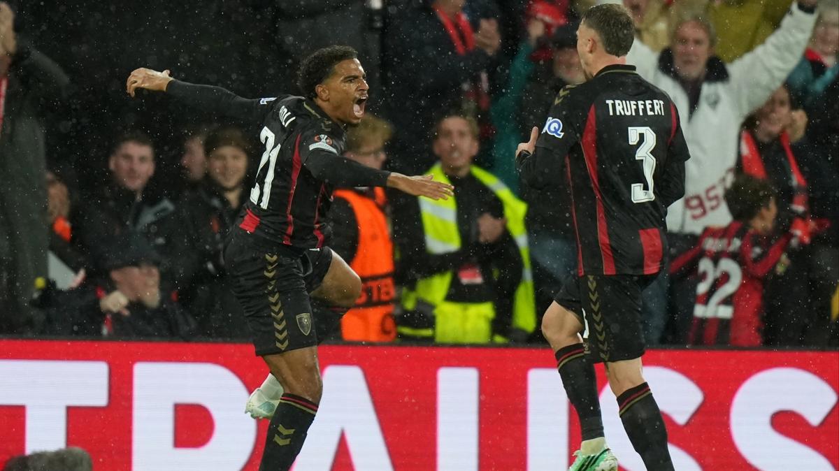 Bournemouth Stuns 10-Man AC Milan in Europa League