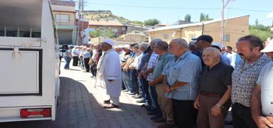 Kayseri'de cenazesi bulunan renci topraa defnedildi