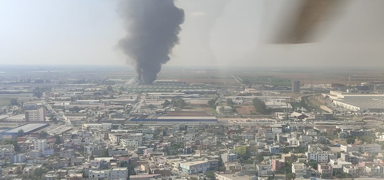 Adana'da byk yangn: Blgeye ok sayda ekip sevk edildi
