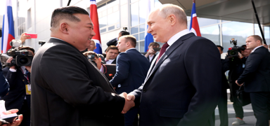 Putin ve Kim'den Vostonniy Uzay ss'nde kritik grme