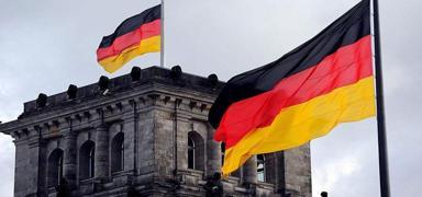 Almanya'da koalisyon partisi seimlerde yabanclarn da oy kullanmasn istiyor