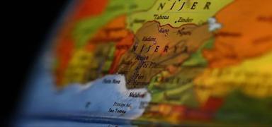Kamerun baraj kapaklarn at, Nijerya sel alarm verdi
