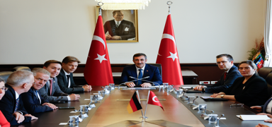 Cumhurbakan Yardmcs Ylmaz, Habeck ve heyetini kabul etti