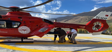 Van'da rahatszlanan hamile kadn ambulans helikopterle hastaneye ulatrld