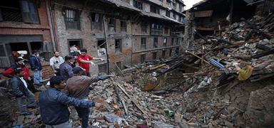 Nepal'deki depremde 69 kii hayatn kaybetti