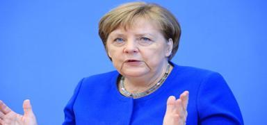 Merkel, Konrad Adenauer Vakf yeliinden ayrld