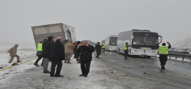 Kars'ta 2 kişinin hayatını kaybettiği kazada acı detay