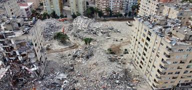 Depremde 52 kiinin hayatn kaybettii apartmanda malzeme ve yap denetimi yetersiz kt
