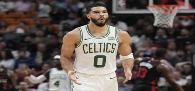 Boston Celtics deplasmanda Miami Heat'i farkl yendi