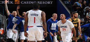 Clippers, Warriors' son eyrekte malup etti