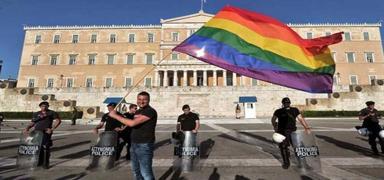 Yunanistan'dan skandal LGBT tasars