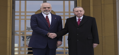 Cumhurbaşkanı Erdoğan, Başbakan Rama'yı resmi törenle karşıladı