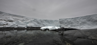 Antarktika'da Trkiye byklnde buz eridi