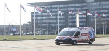TKA, Srbistan'daki aznlk blgeler iin salk ekipmanlar ile ambulans desteinde bulundu