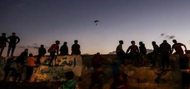 Fas'tan Gazze'ye bir ilk... Havadan yardm ulatrld