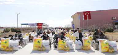 TKA ramazan yardmlar kapsamnda Afganistan'daki ihtiya sahibi 400 aileye gda yardmnda bulundu
