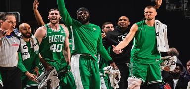 Boston Celtics 8'de 8 yapt
