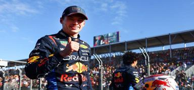 Avustralya Grand Prix'inde kazanan Carlos Sainz
