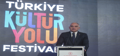 Bakan Ersoy: Trkiye'ye festival iklimi yaatacaz