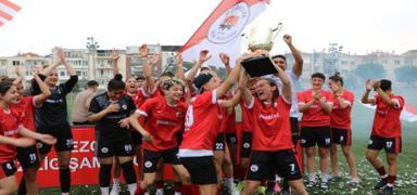 Bornova Hitabspor, Turkcell Kadn Futbol Sper Ligi'ne ykseldi