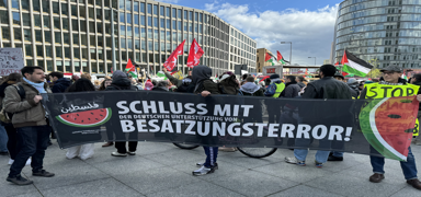 Almanya'da hkmetin srail'e silah sevkiyatna protesto